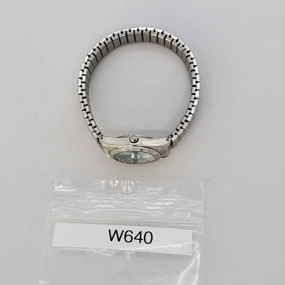 Women's‎ Watch 25MM Blue Dial Gray Expandable Band 6.5